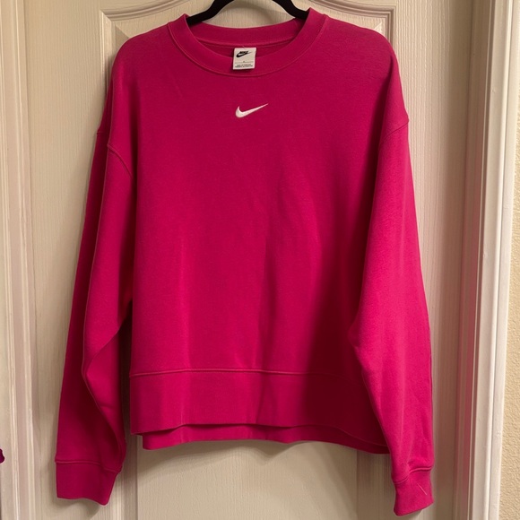 Nike Tops - Nike Pink Sweatshirt
